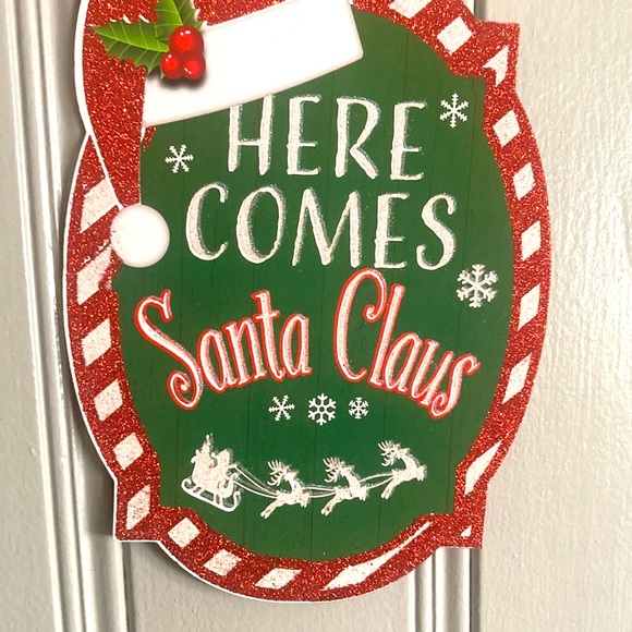 NWT Gleaming Glittered Here Comes Santa Claus Holiday Decoration Sign - Picture 6 of 11